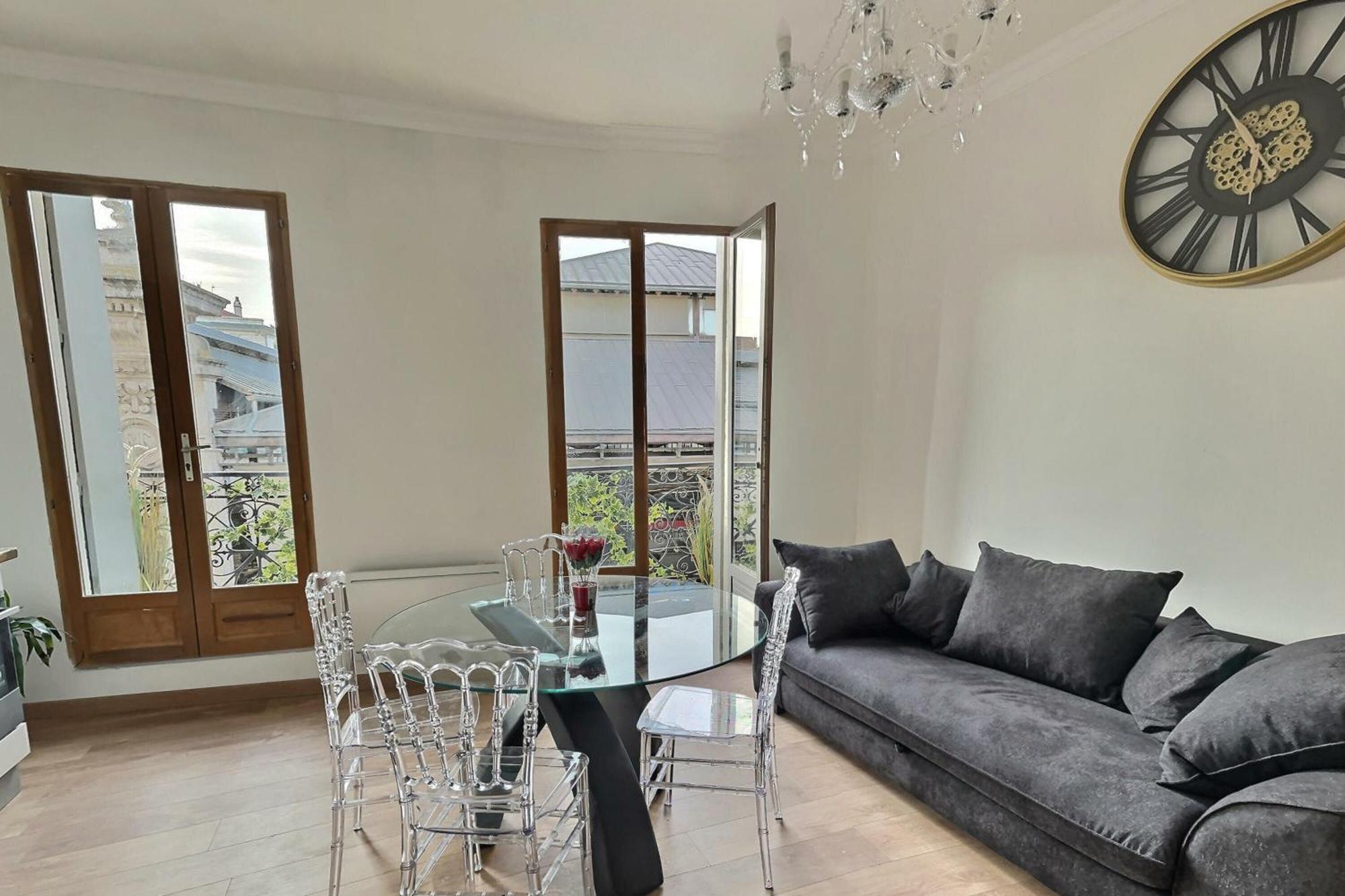Appartement De Charme Avec Balcon Au Pied Des Commerces Beziers Ngoại thất bức ảnh