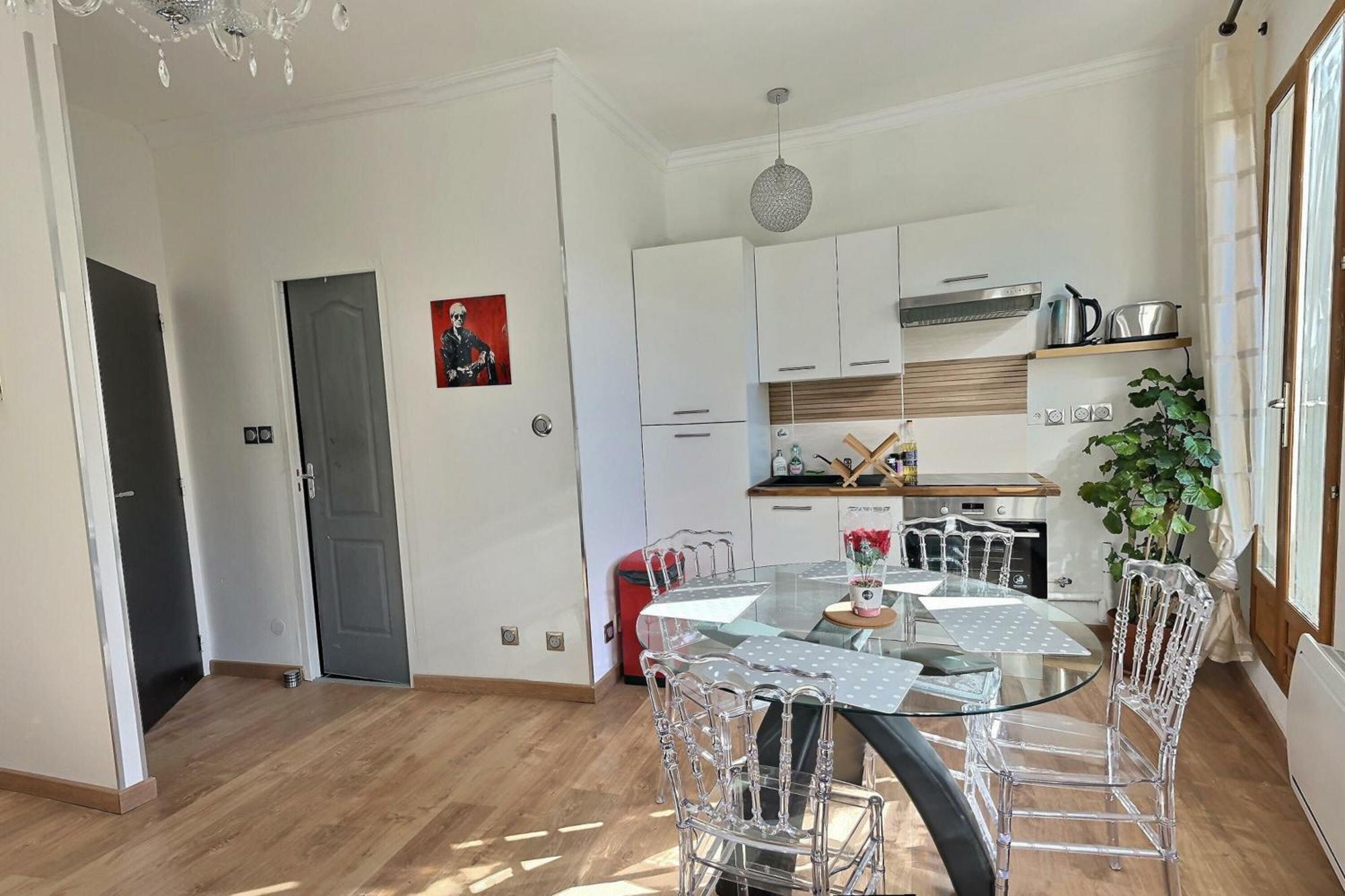 Appartement De Charme Avec Balcon Au Pied Des Commerces Beziers Ngoại thất bức ảnh